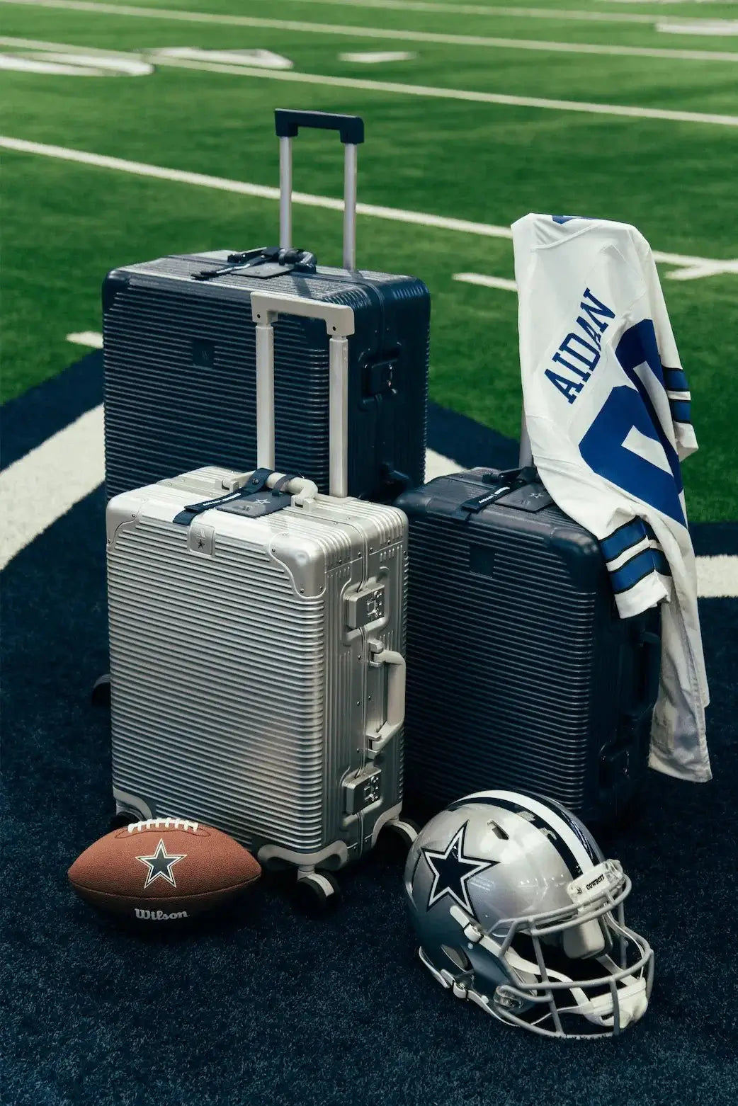 DALLAS COWBOYS X AIDAN | The World's Most Advanced Luggage.