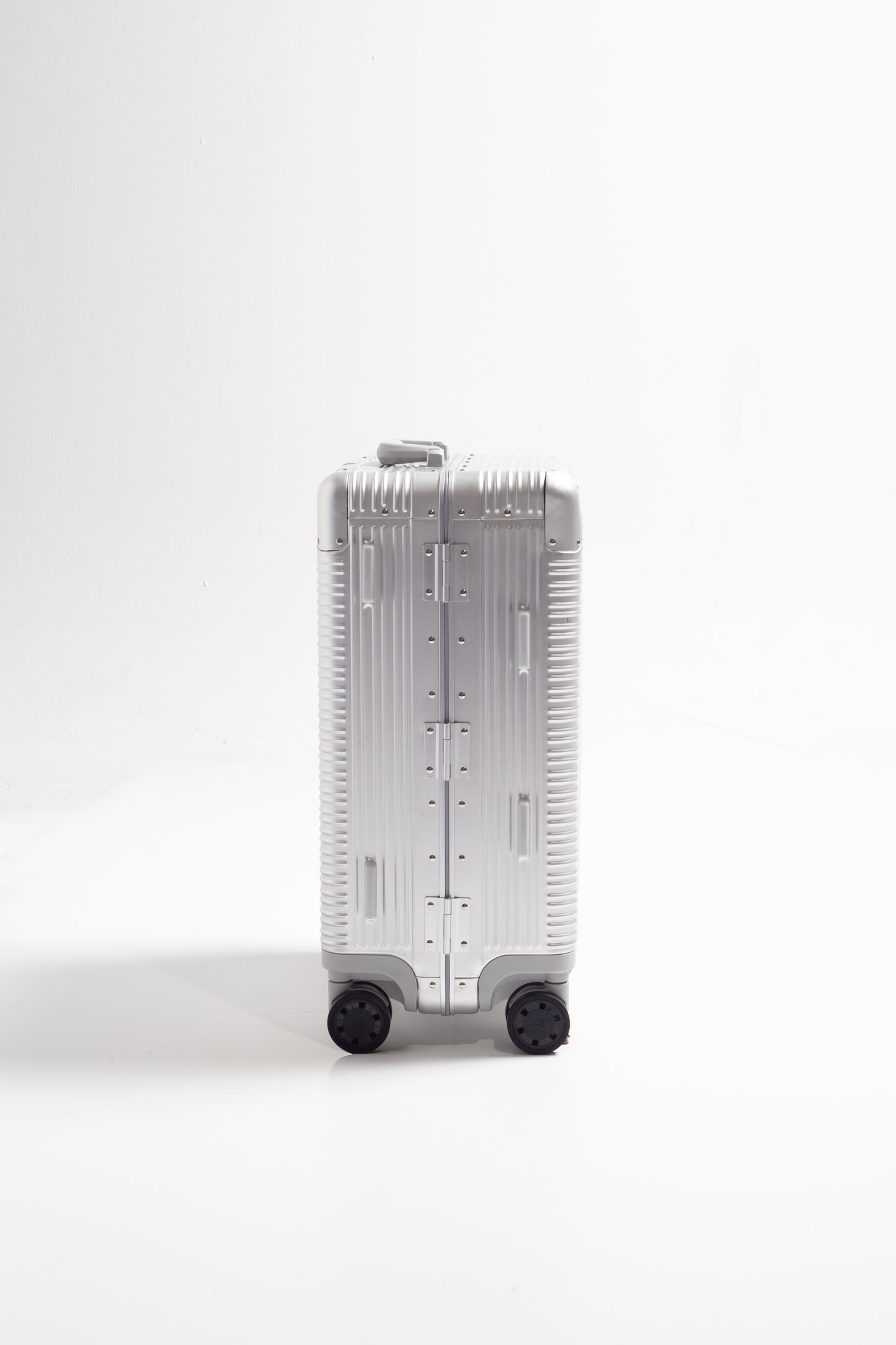 Carry On | The Apollo Series  S - "Aluminum"