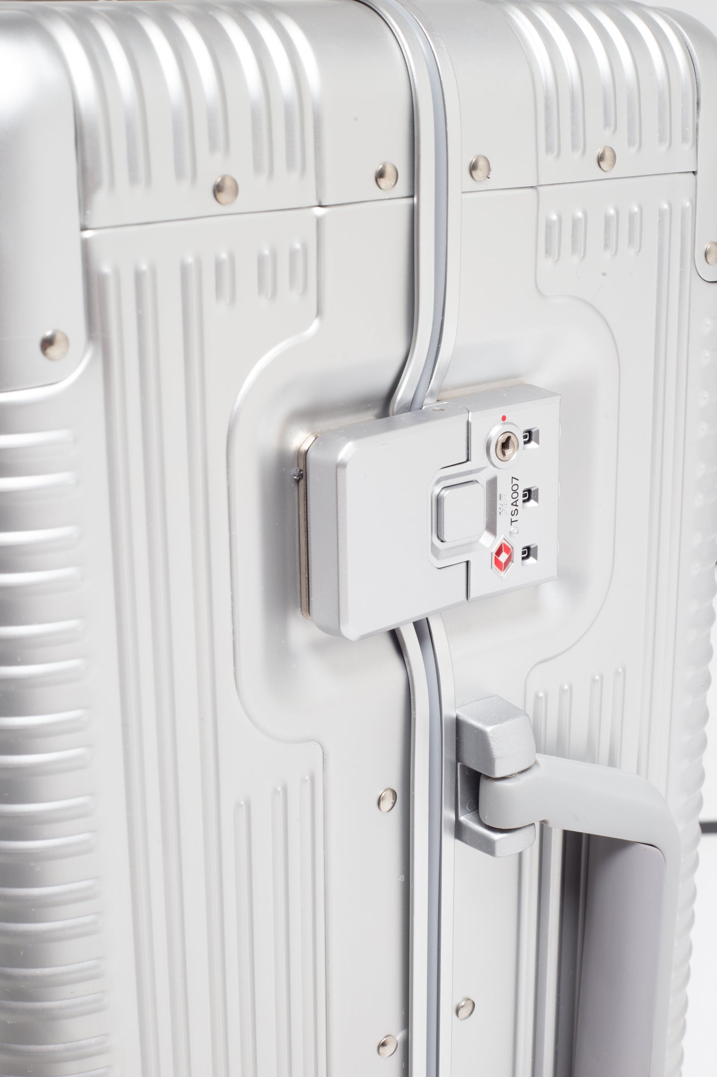 Carry On | The Apollo Series  S - "Aluminum"